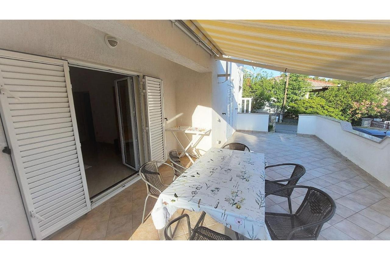 Apartments & Room Masa สตารีกราด-ปาเคลนีซา ภายนอก รูปภาพ
