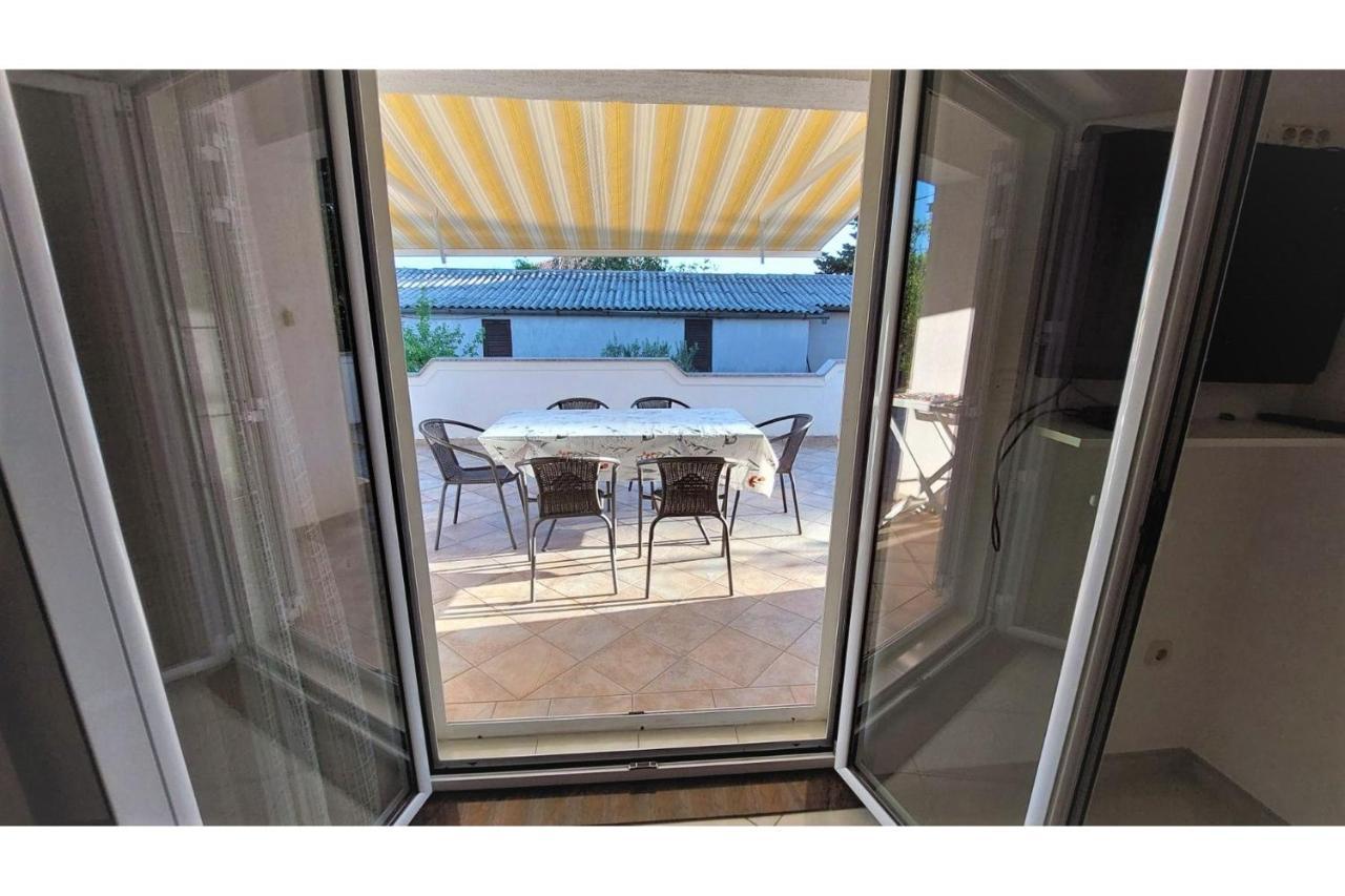Apartments & Room Masa สตารีกราด-ปาเคลนีซา ภายนอก รูปภาพ