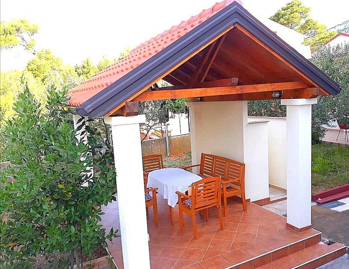 Apartments & Room Masa สตารีกราด-ปาเคลนีซา ภายนอก รูปภาพ